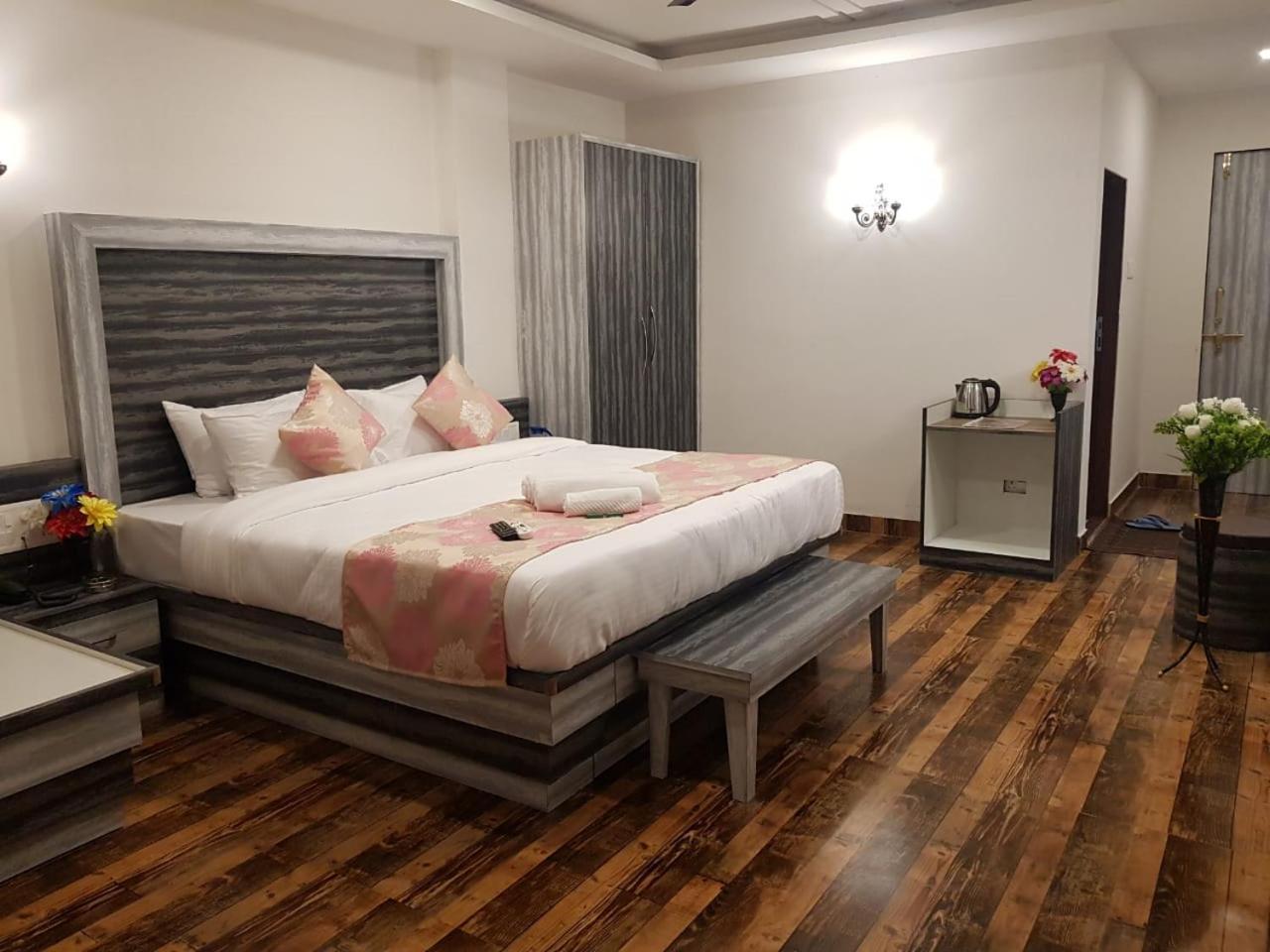 C P Cottage มหาบาเลชวาร์ ภายนอก รูปภาพ