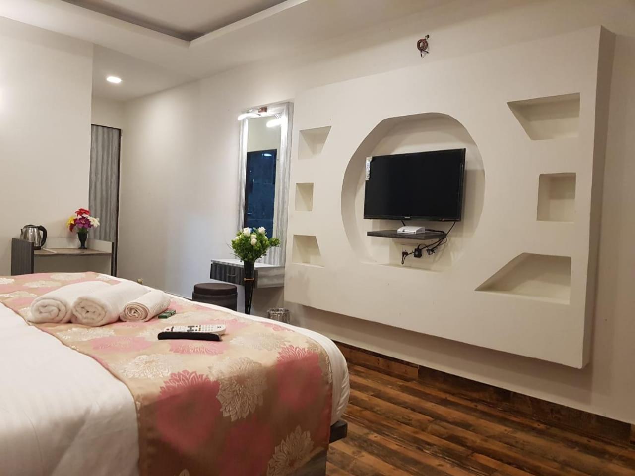 C P Cottage มหาบาเลชวาร์ ภายนอก รูปภาพ